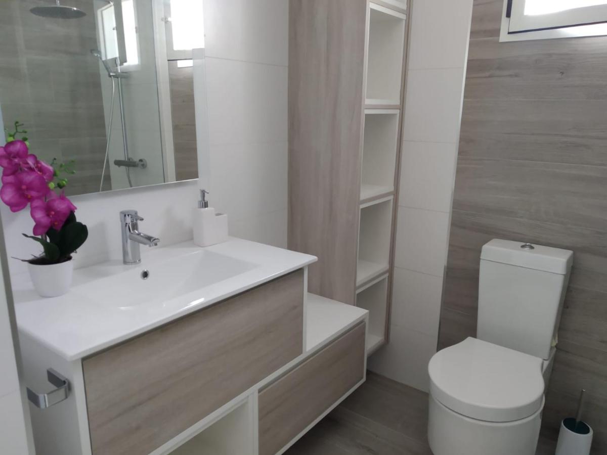 Amplio Apartamento En Illa De Arousa, Proximo A La Playa Exterior foto
